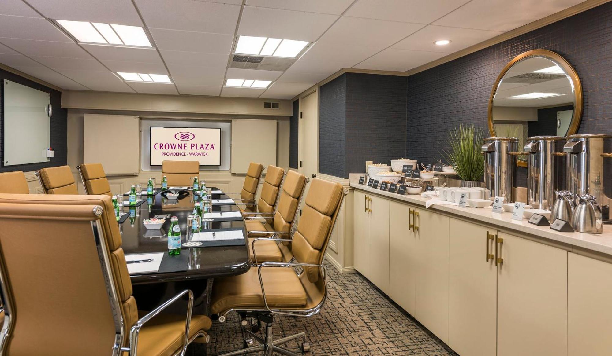 Crowne Plaza Providence-warwick 4*